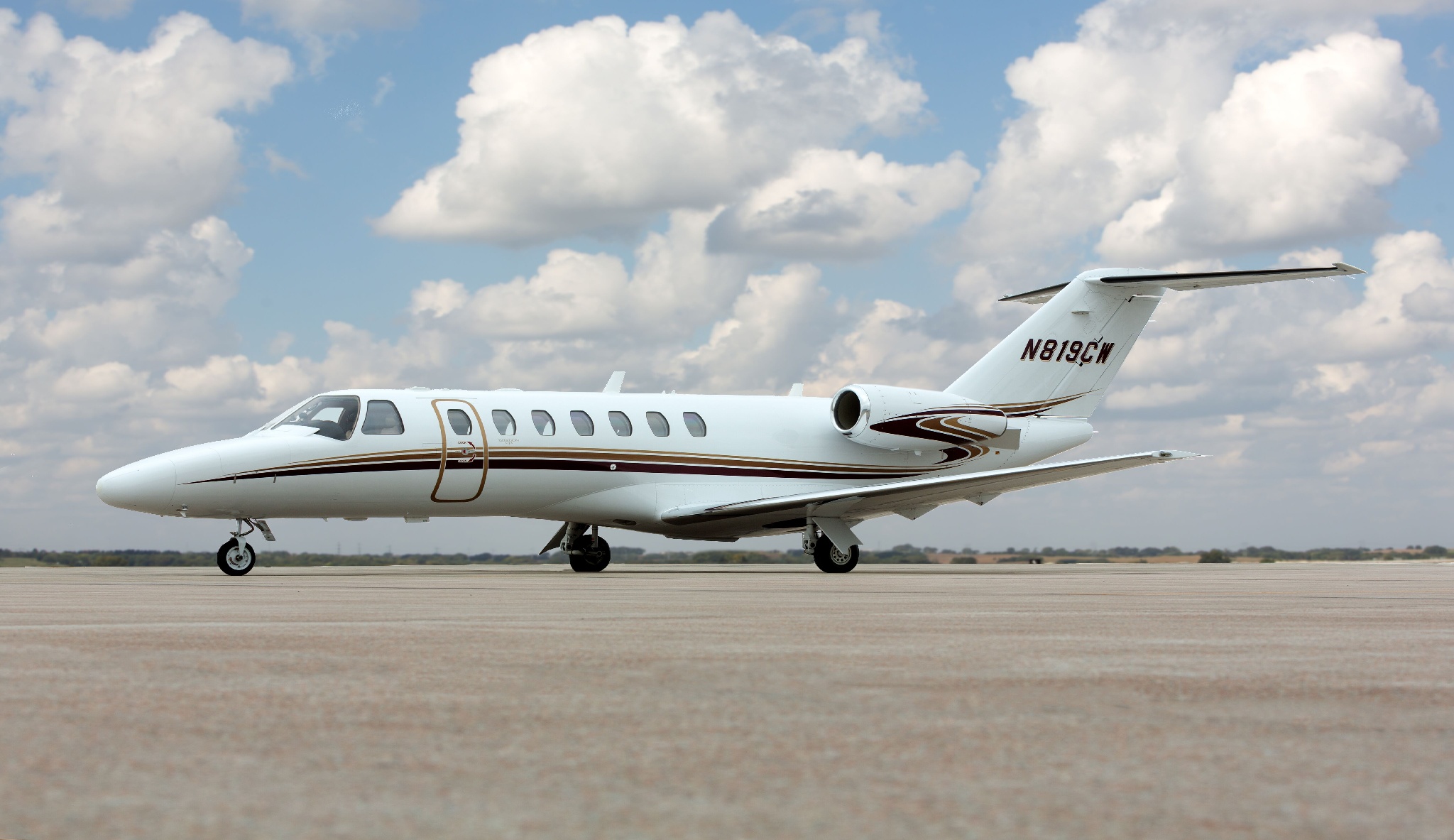 Image of tail N819CW