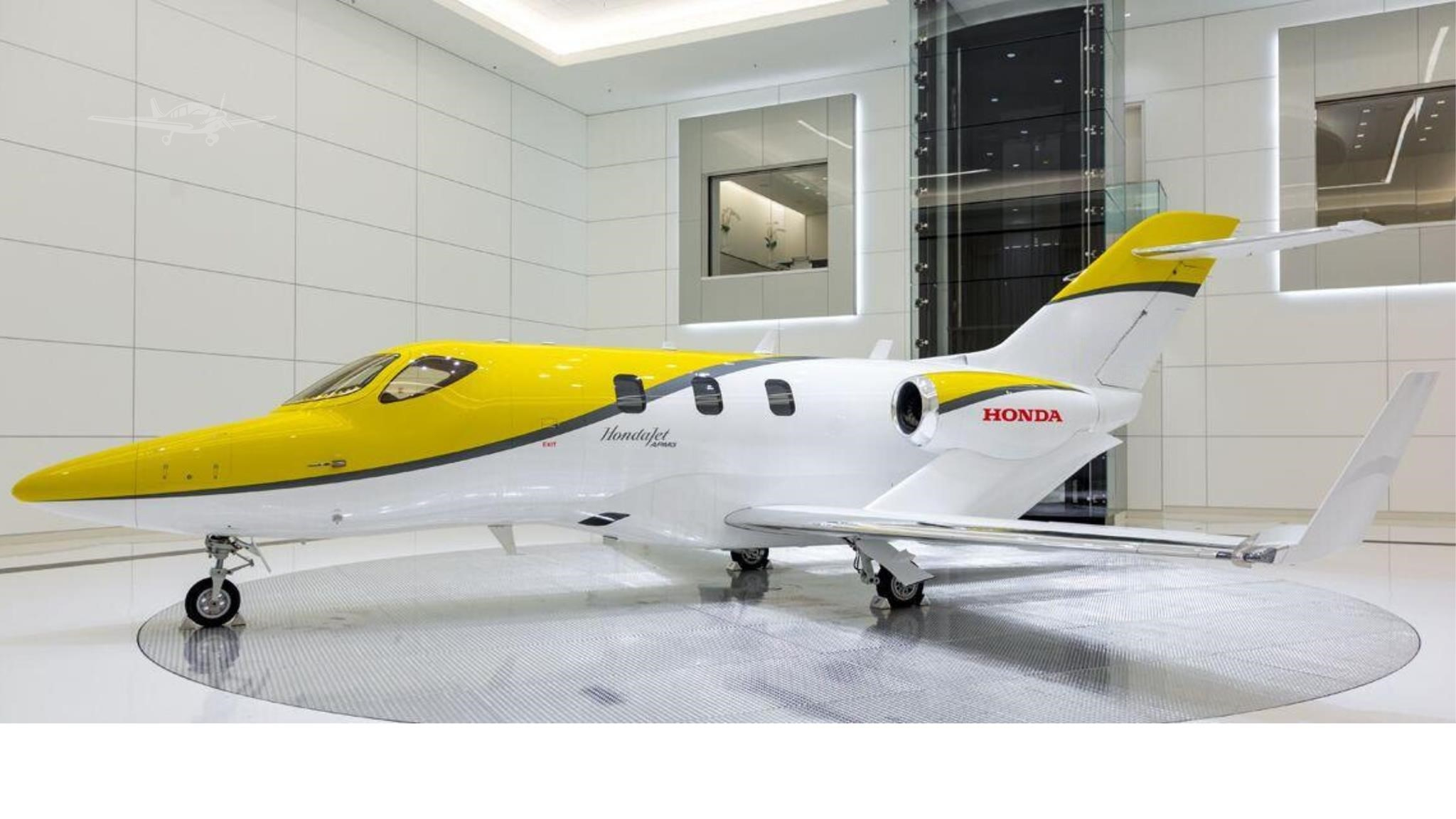 Image of tail N820JL