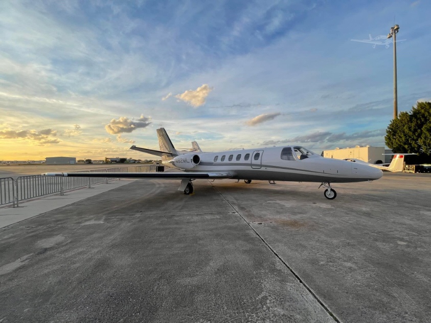 Image of tail N82ML