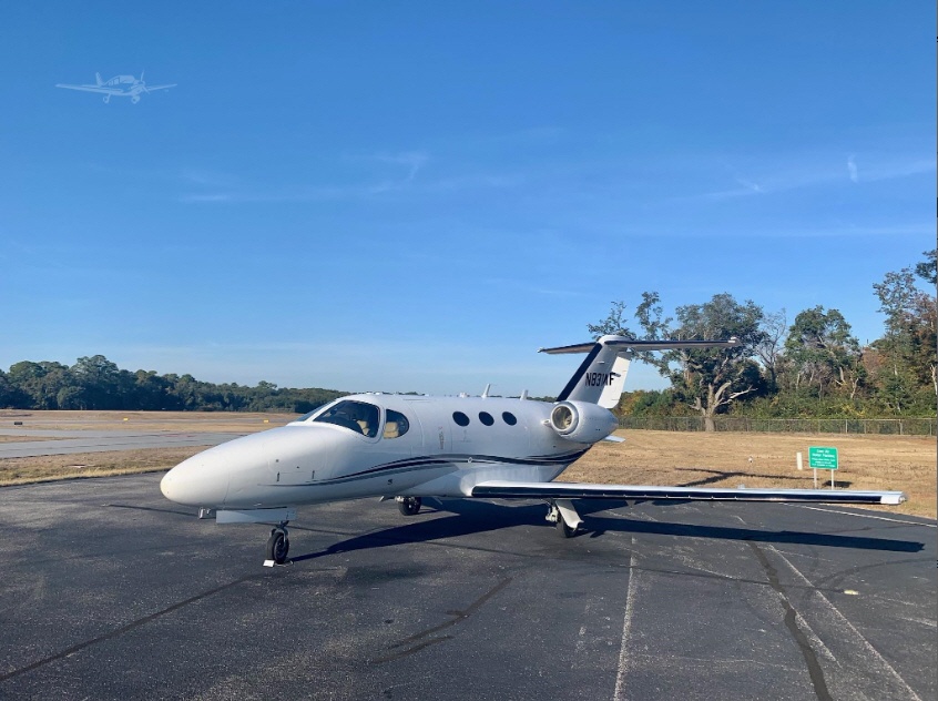 Image of tail N831MF