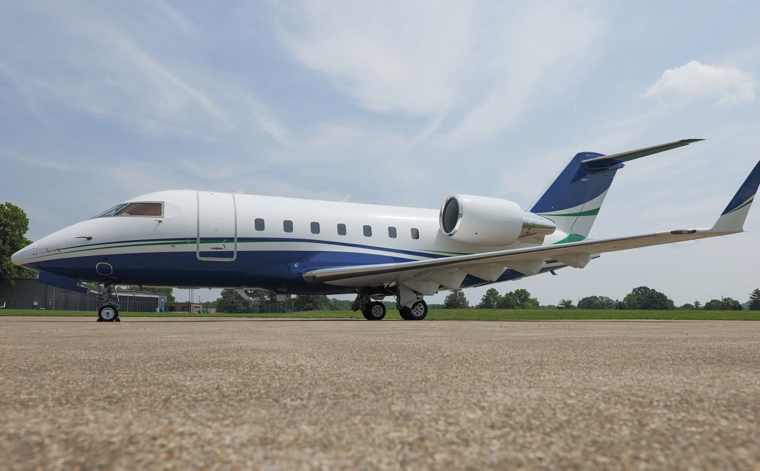 Image of tail N832SG
