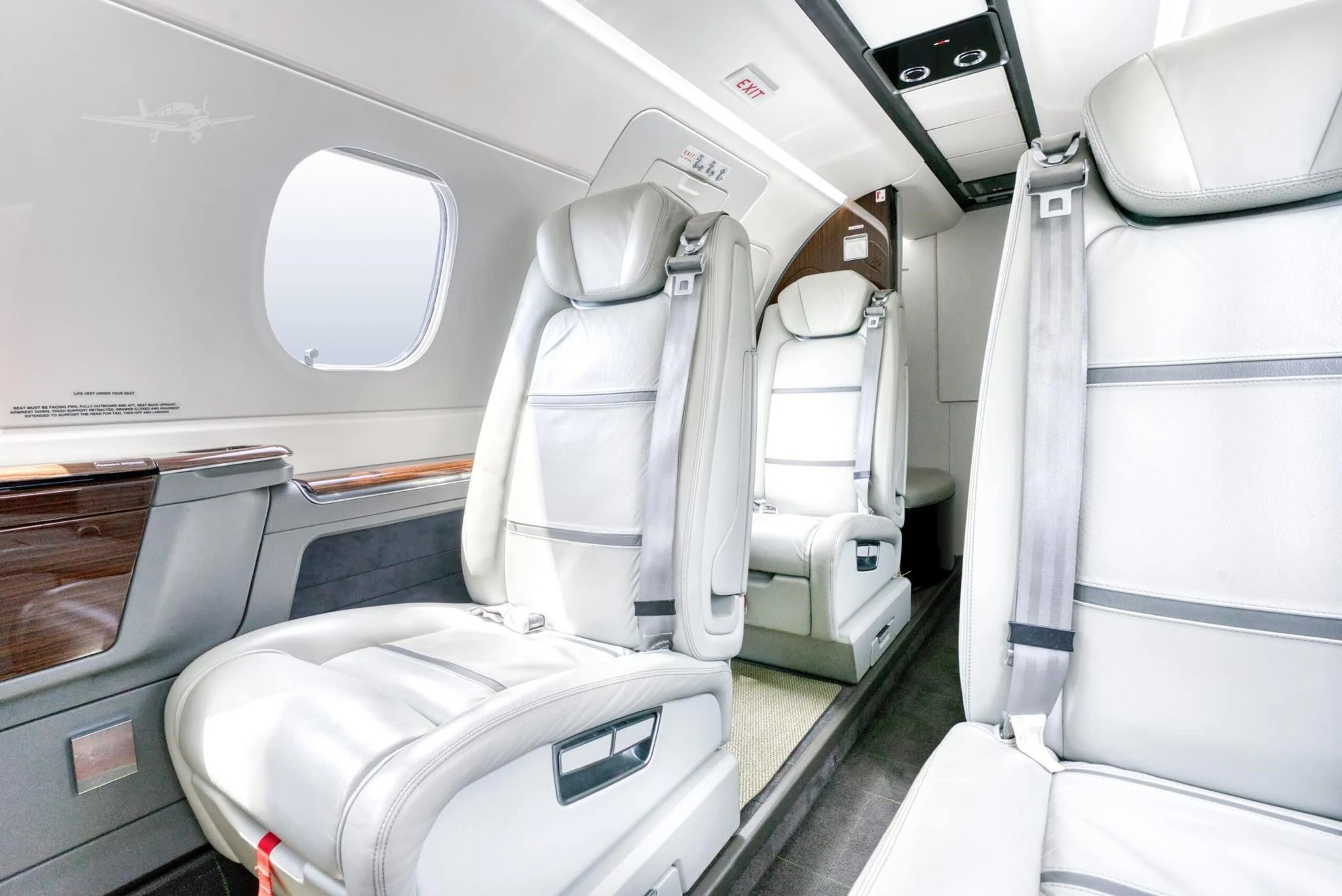 Aircraft Image for N833LC