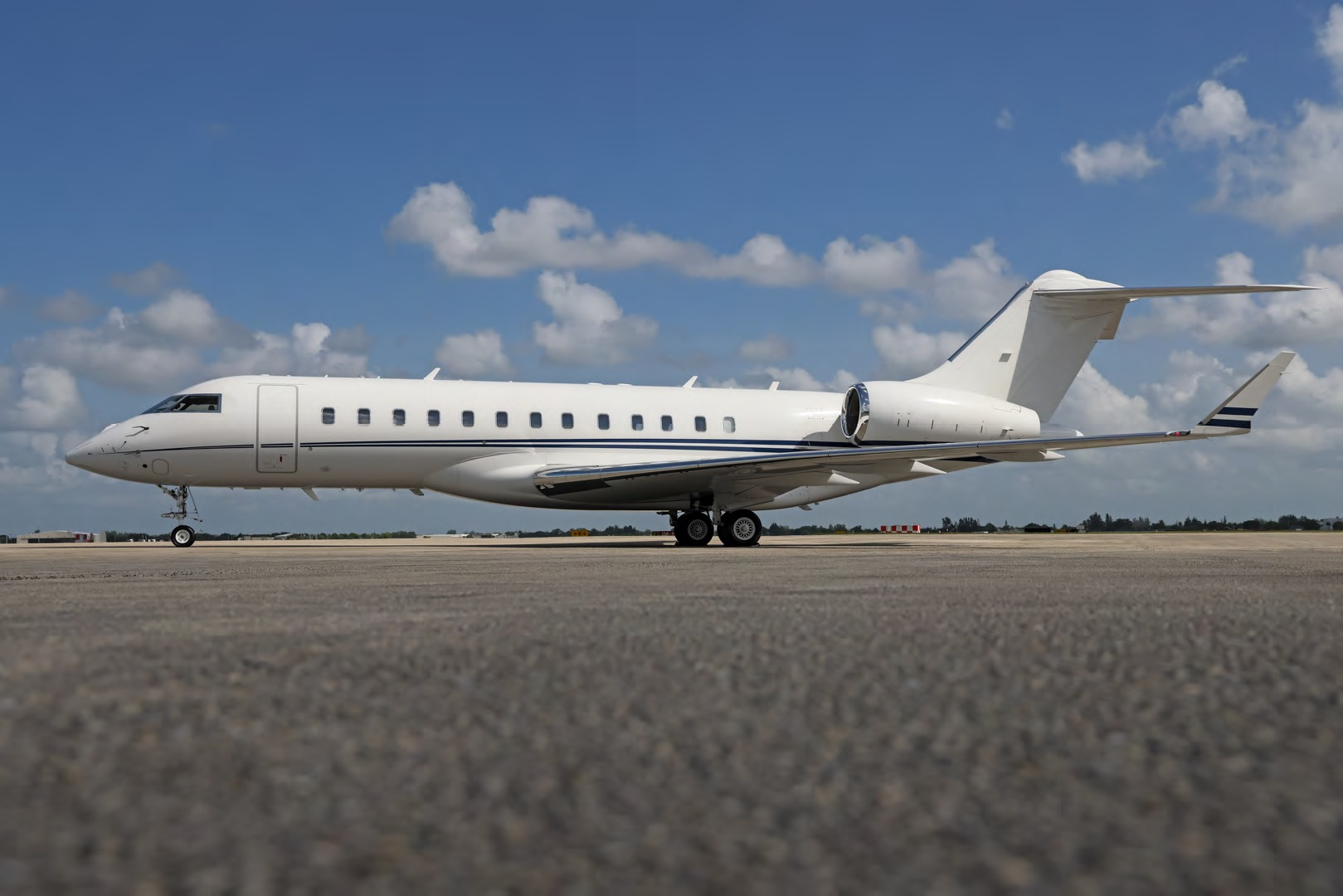 Image of tail N84YU