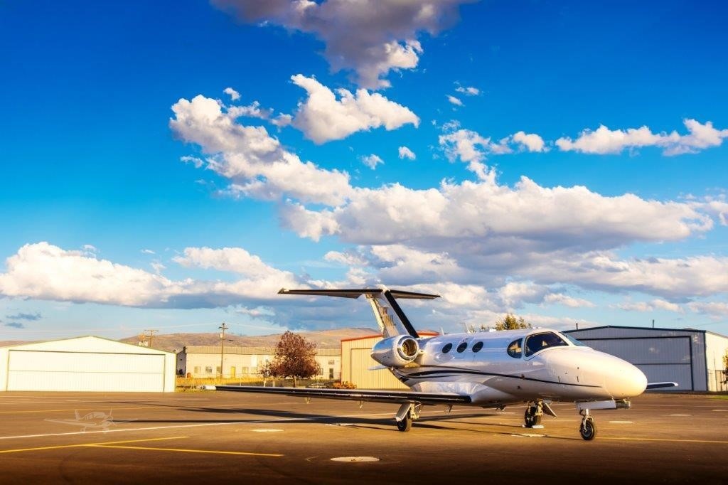 Image of tail N85LH