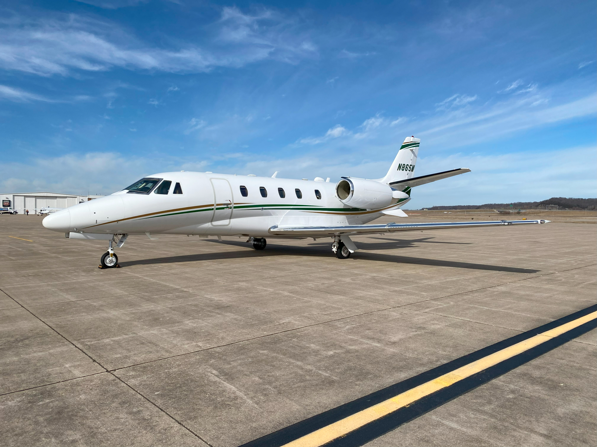 Image of tail N860M