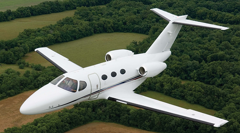 Image of tail N872G