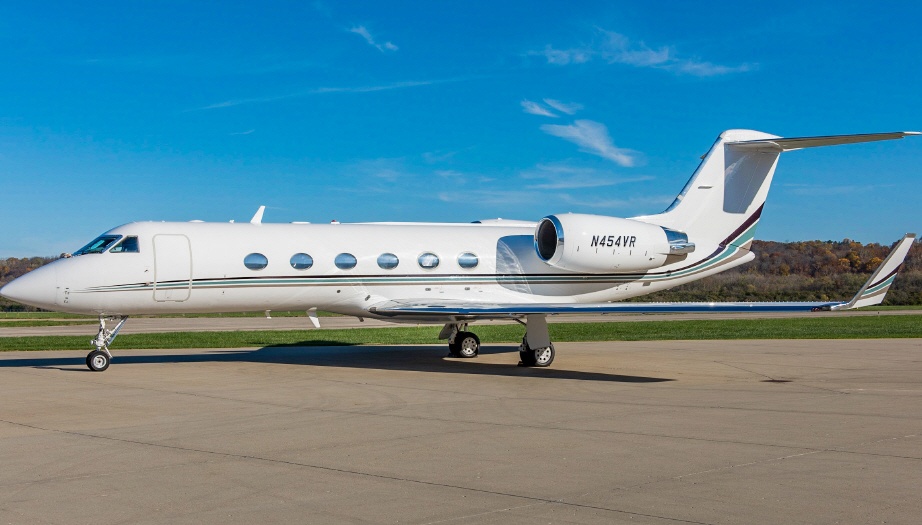 Image of tail N876GL