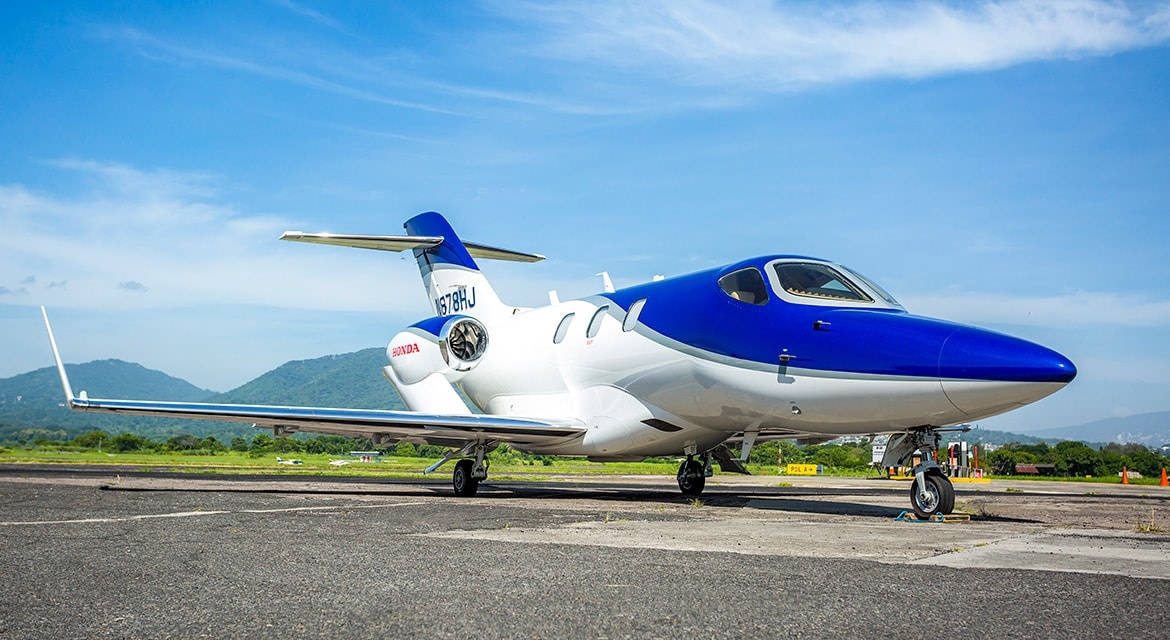 Image of tail N878HJ