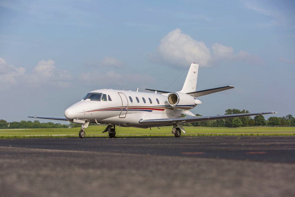 Image of tail N880TM