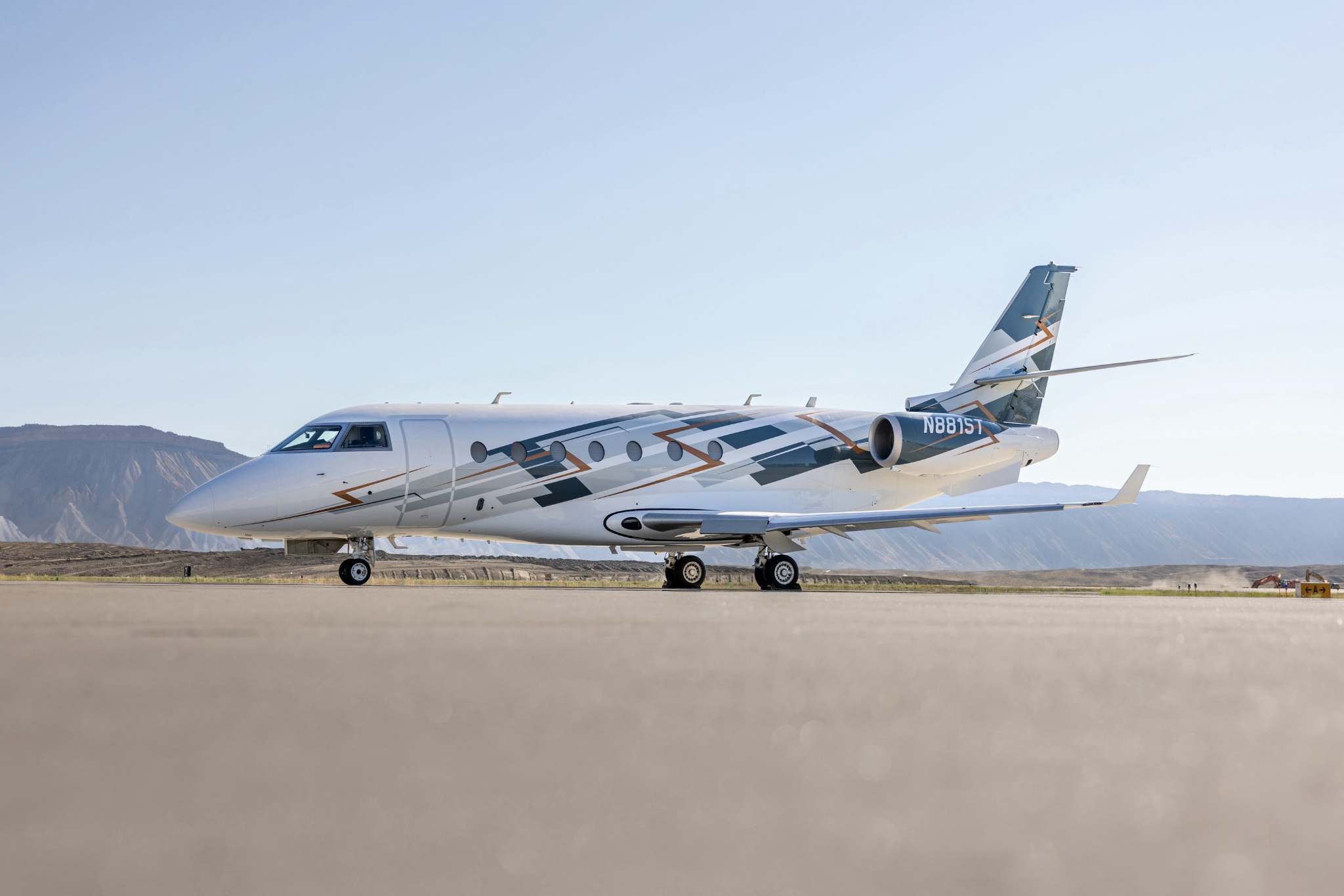 Image of tail N881ST
