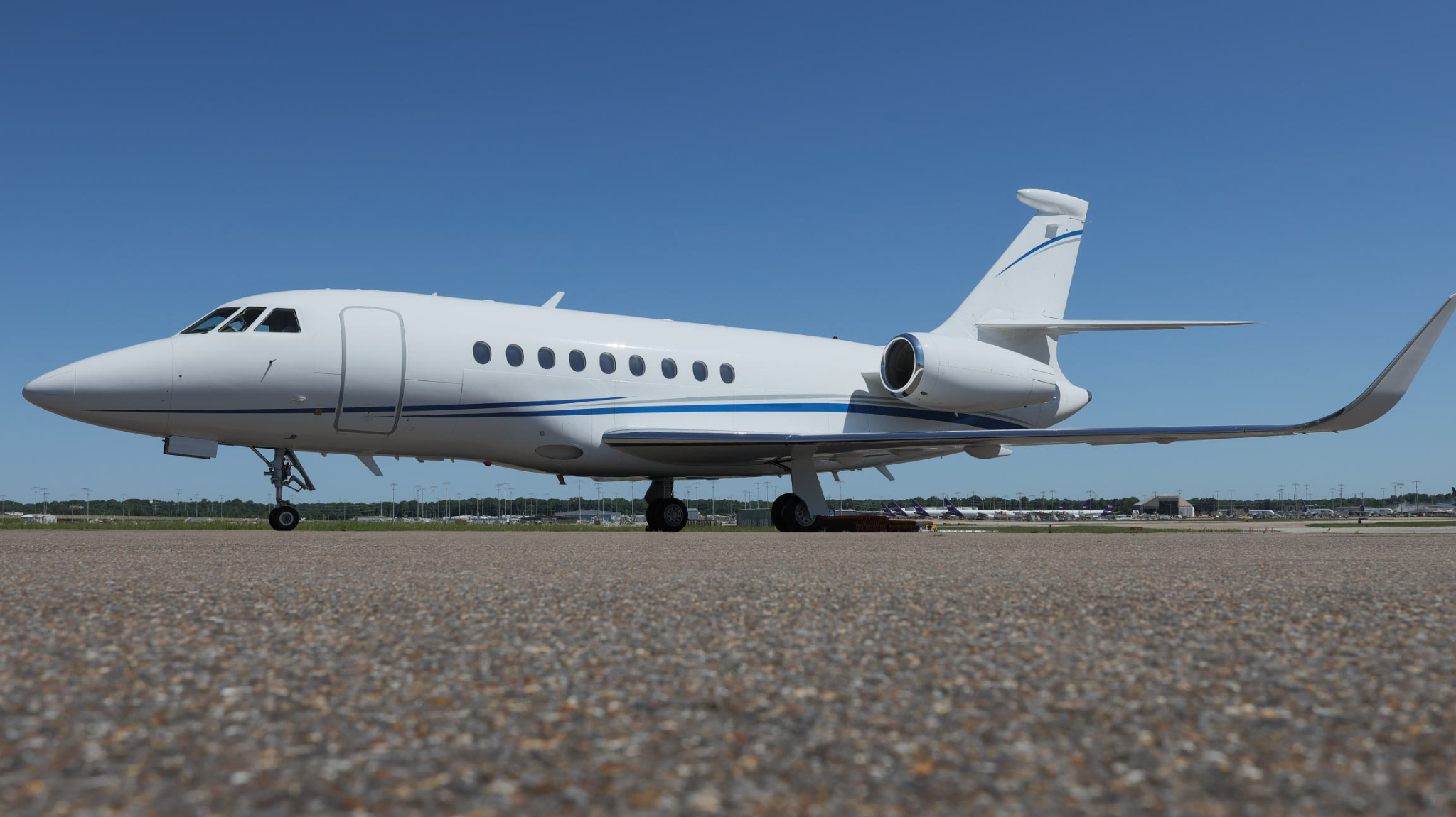 Image of tail N885A