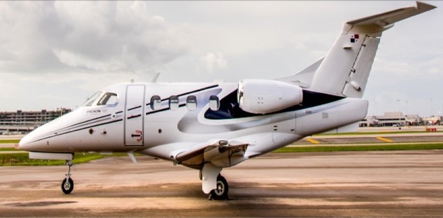Image of tail N886DB