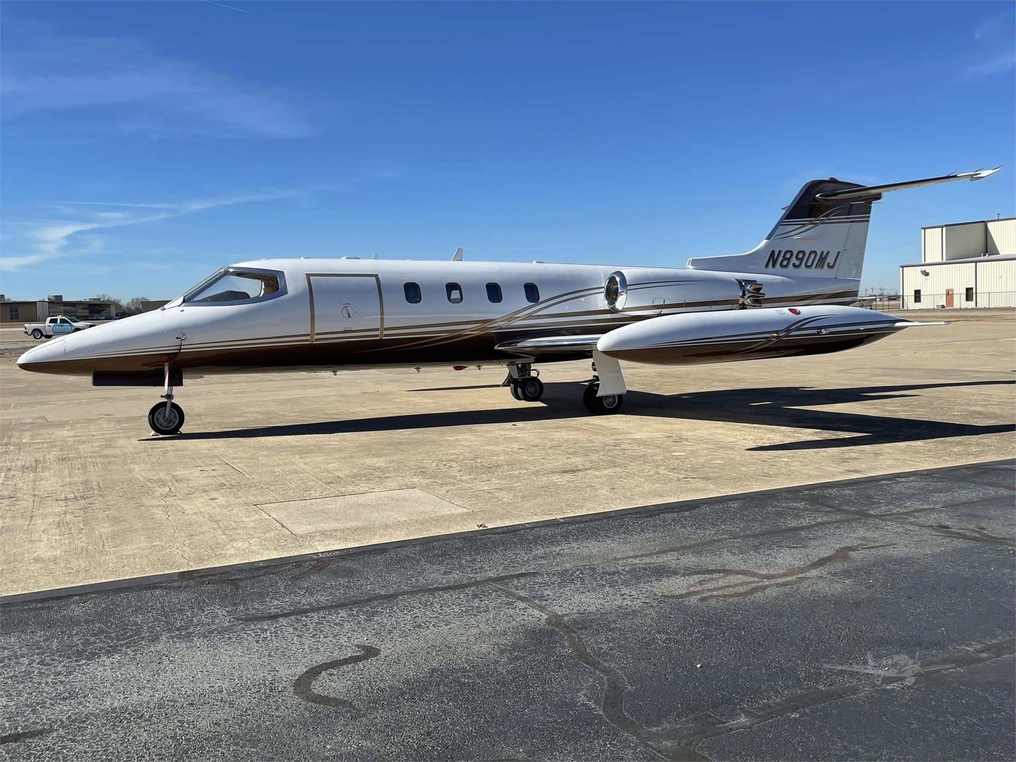 Image of tail N890MJ