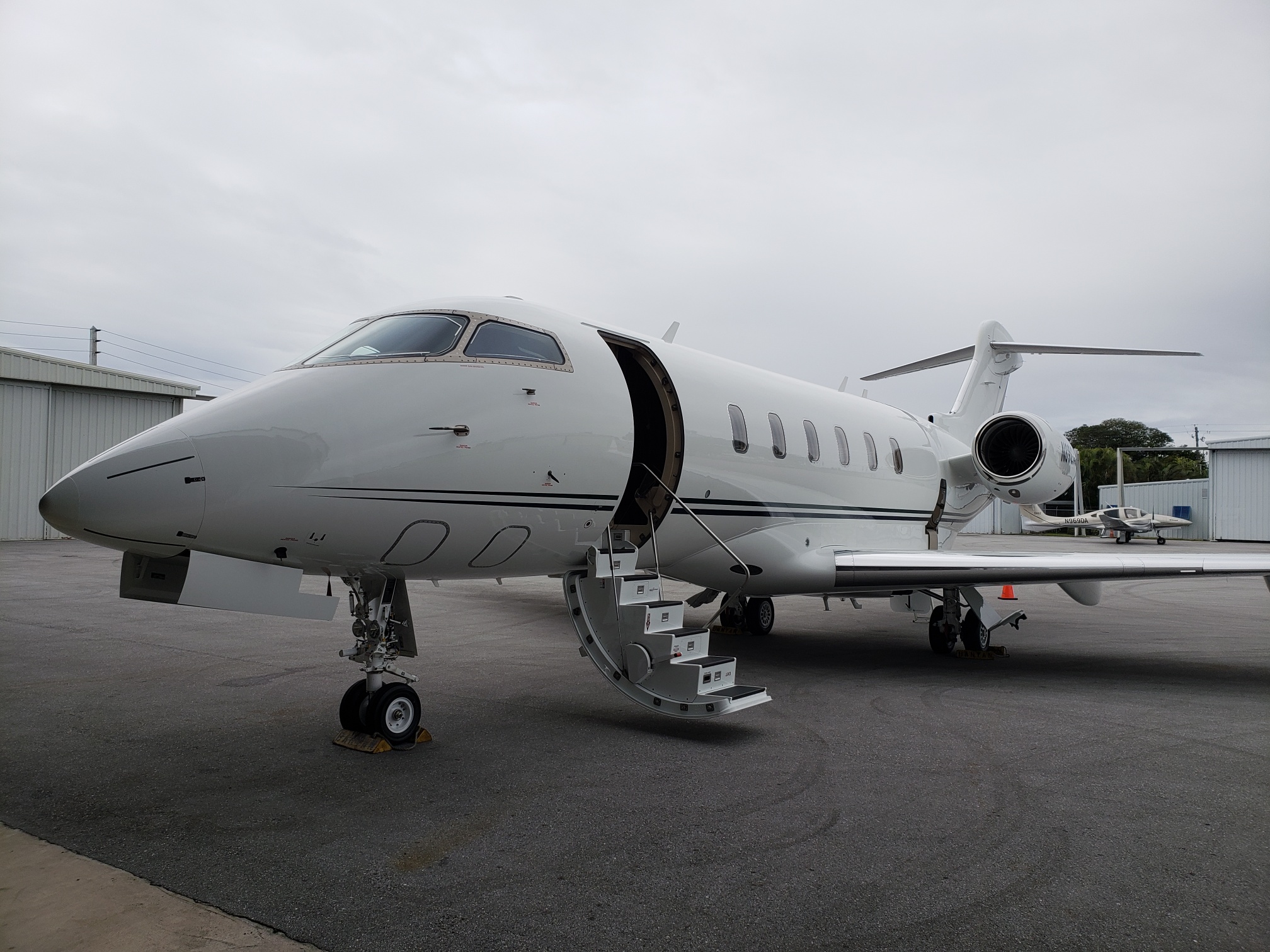 Image of tail N892AB