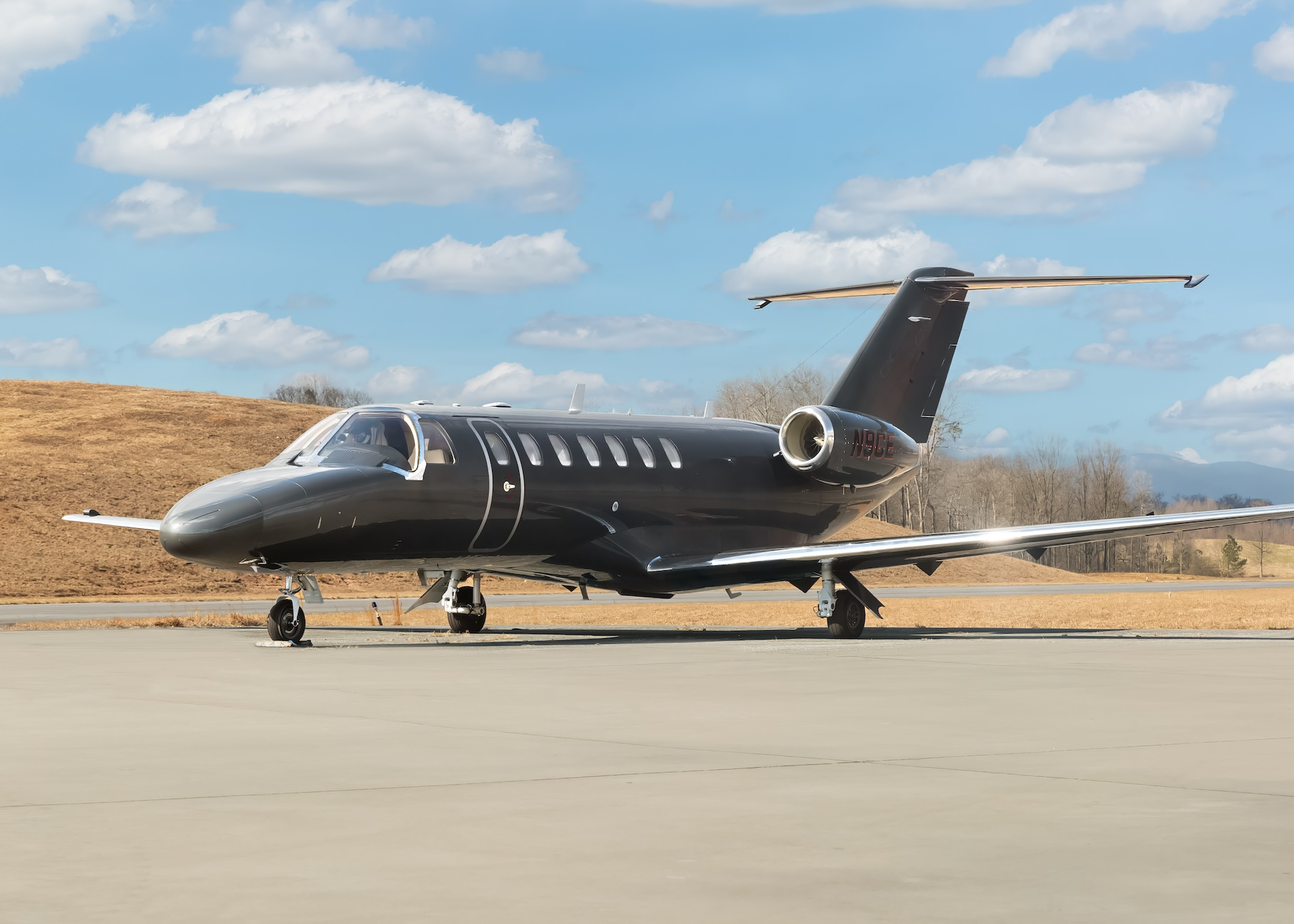 Image of tail N897CH