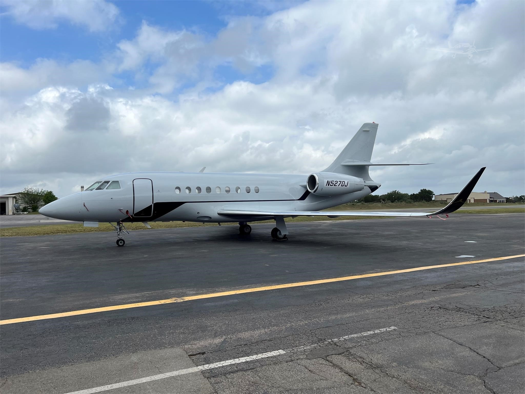 Image of tail N902J