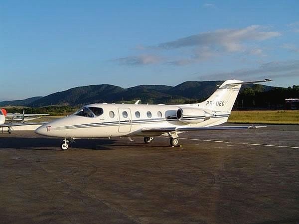 Image of tail N902RY