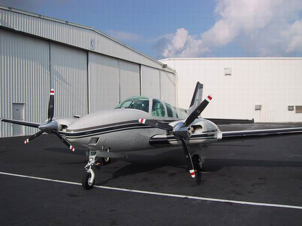 Image of tail N909CM