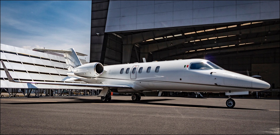 Image of tail N90BT