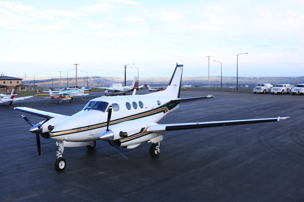 Image of tail N90EJ