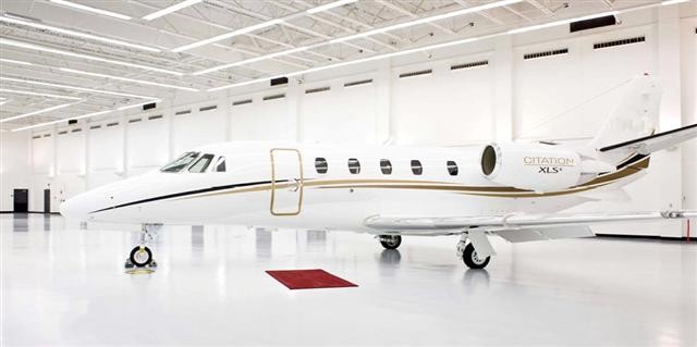 Image of tail N90FD