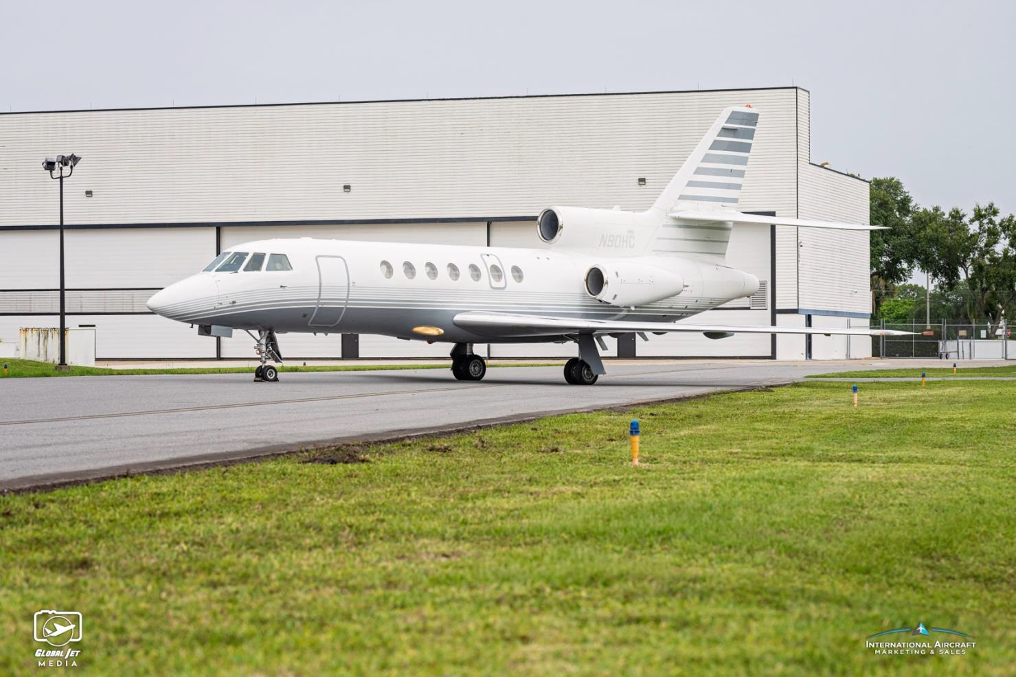 Image of tail N90HC