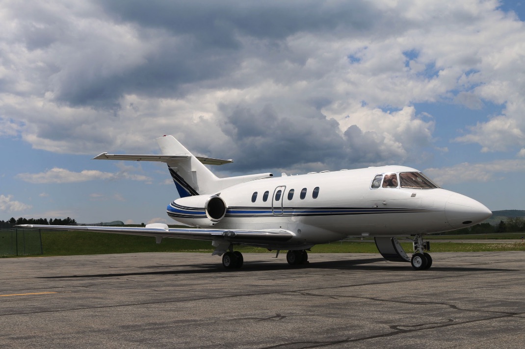 Image of tail N910CF