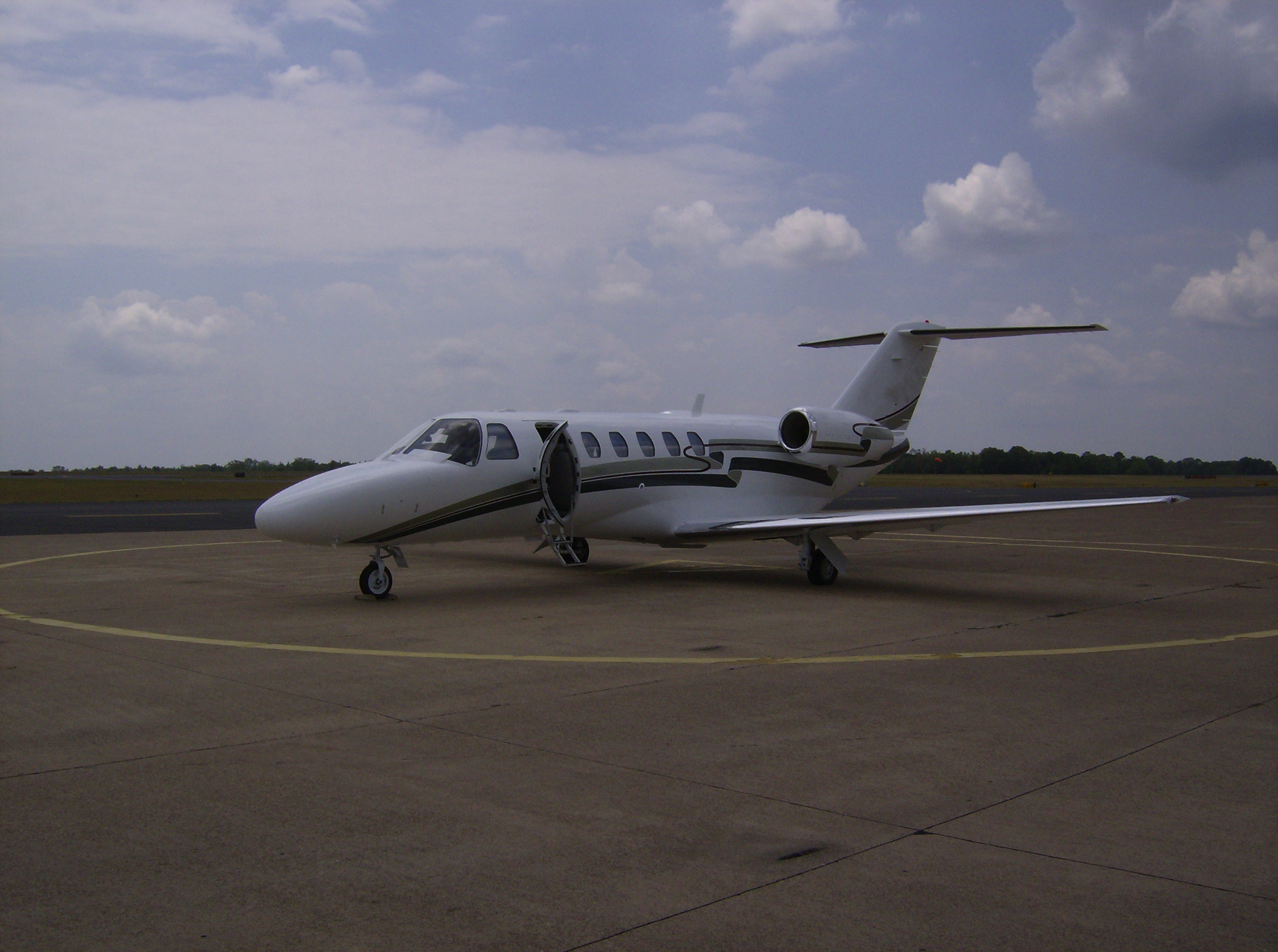 Image of tail N912GW