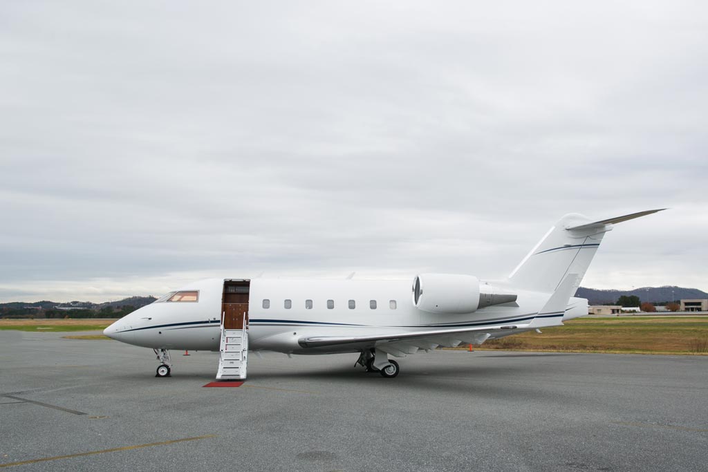 Image of tail N914Y