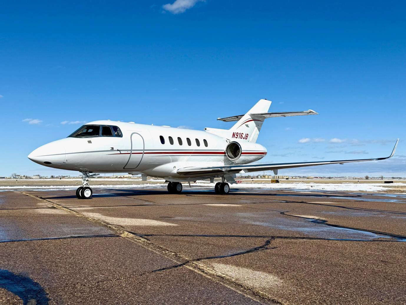 Image of tail N916JB