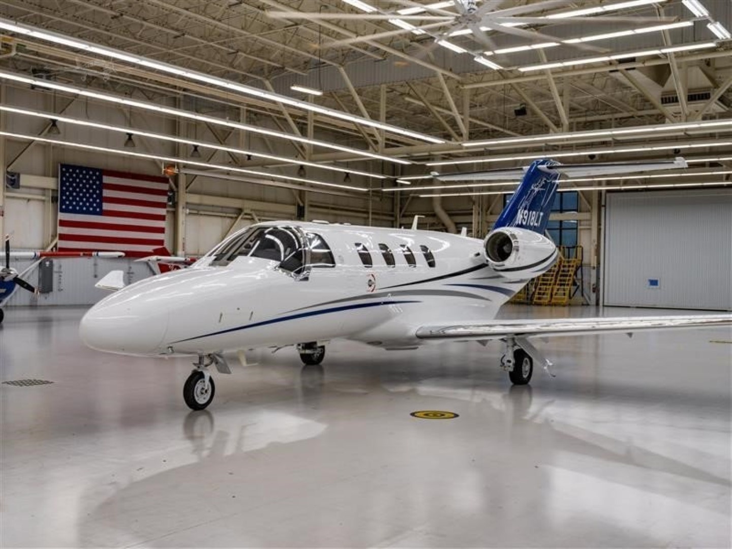 Image of tail N918LP