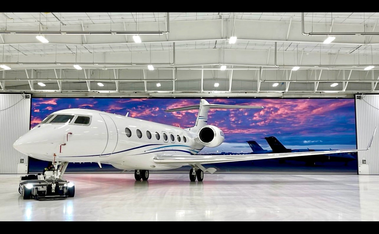Image of tail N933CL