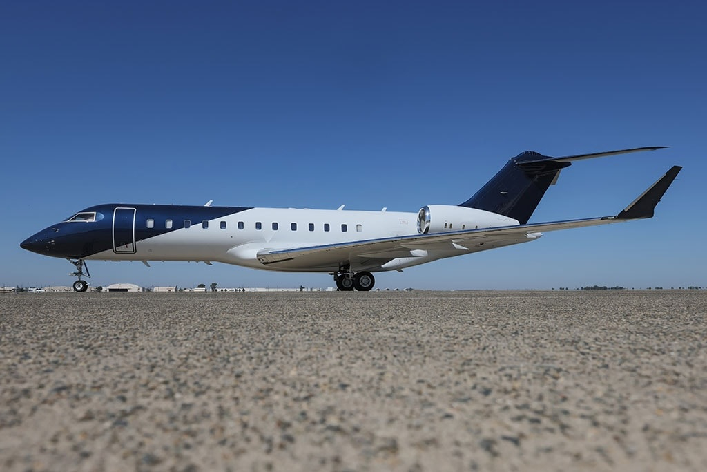 Image of tail N944MM