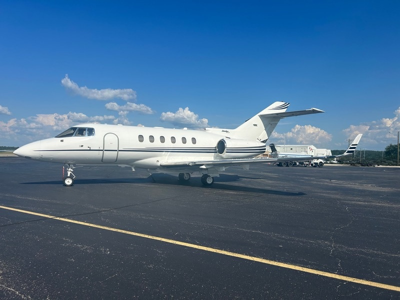 Image of tail N946JB