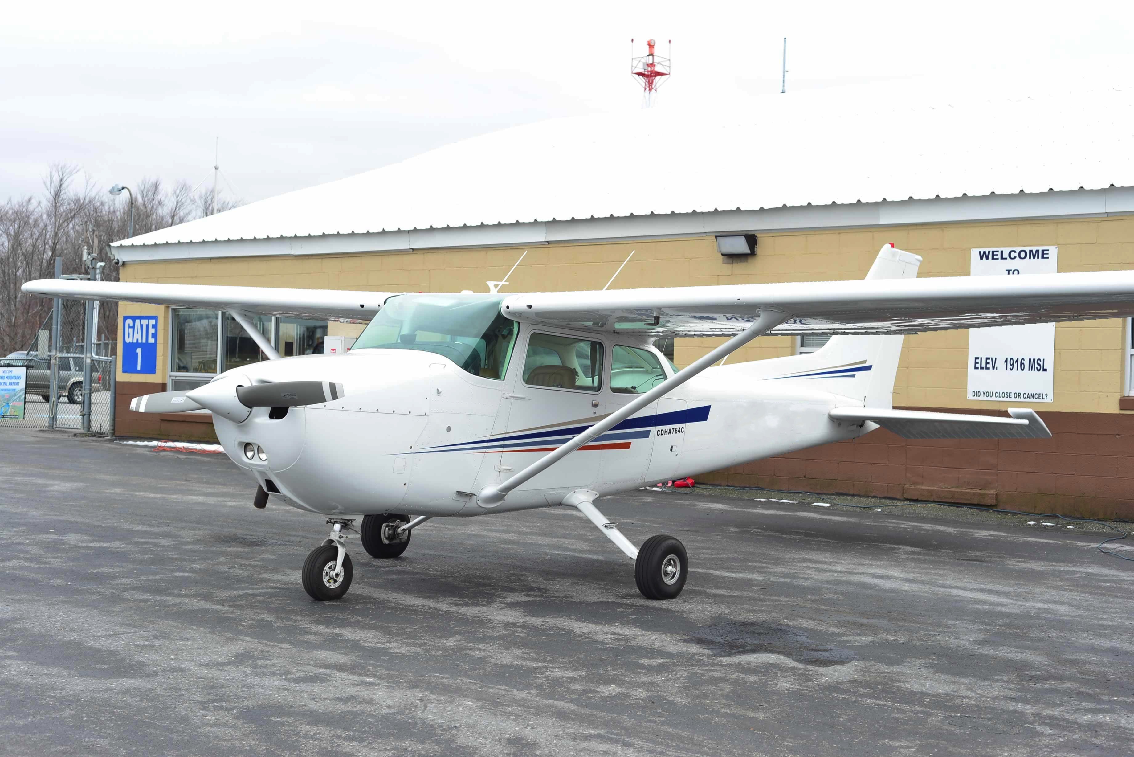 Image of tail N9480E