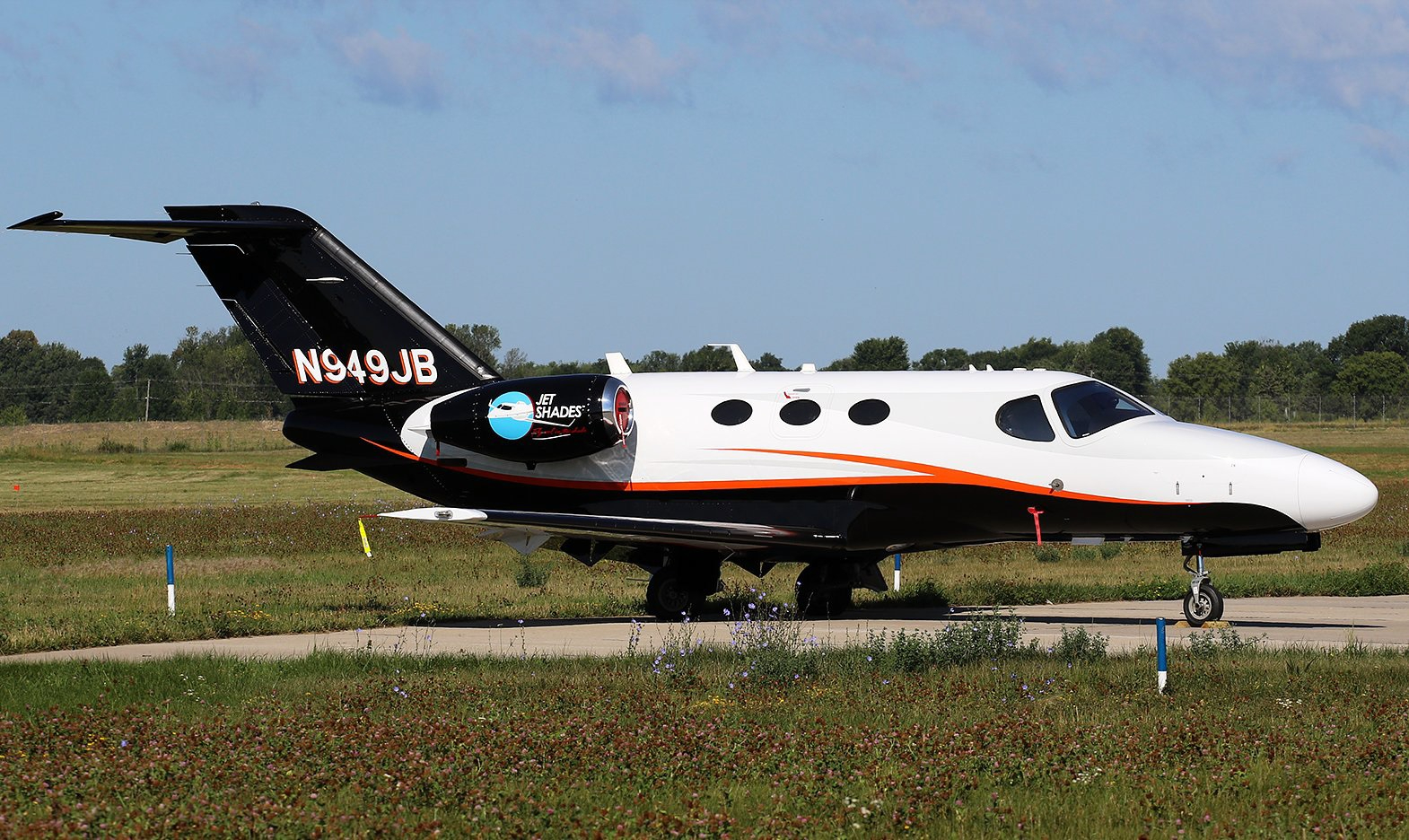 Image of tail N949JB
