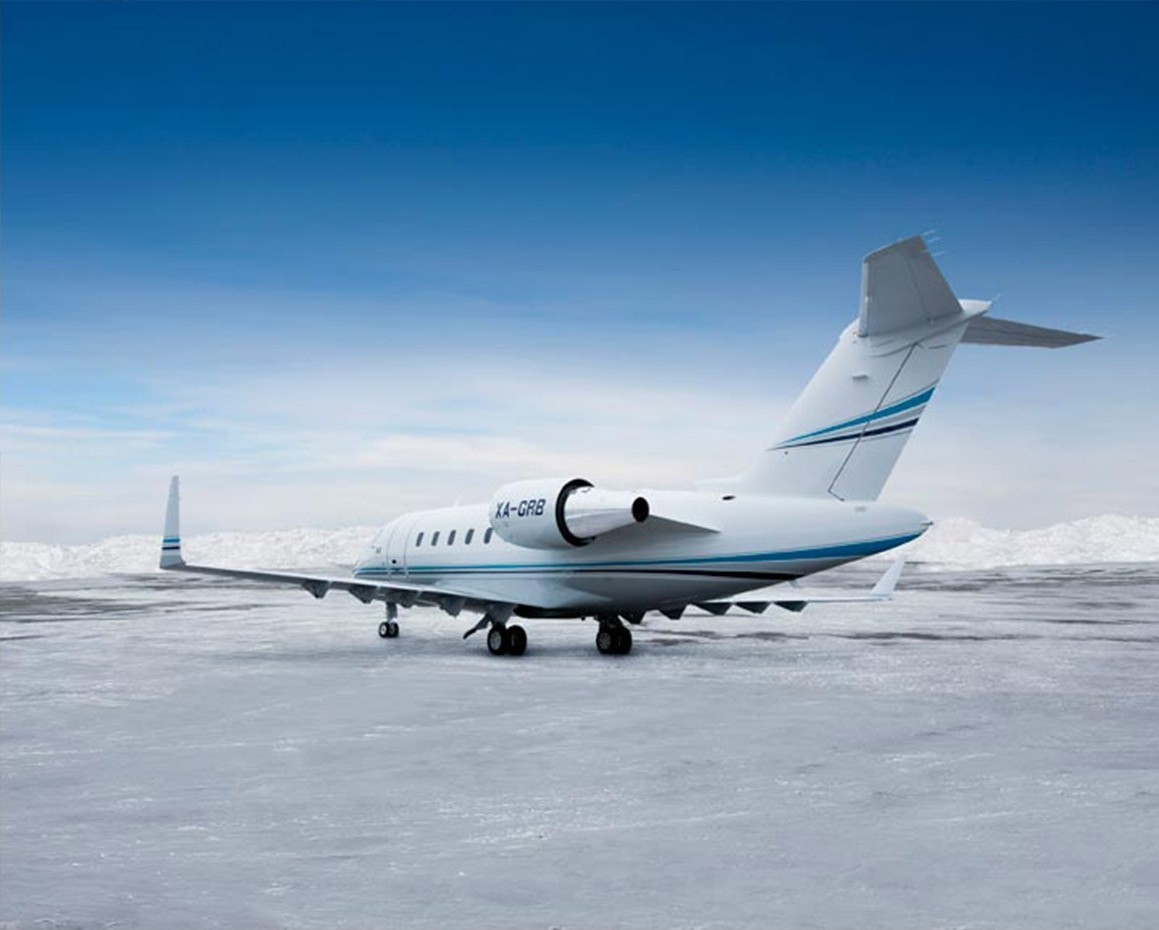Image of tail N949MC