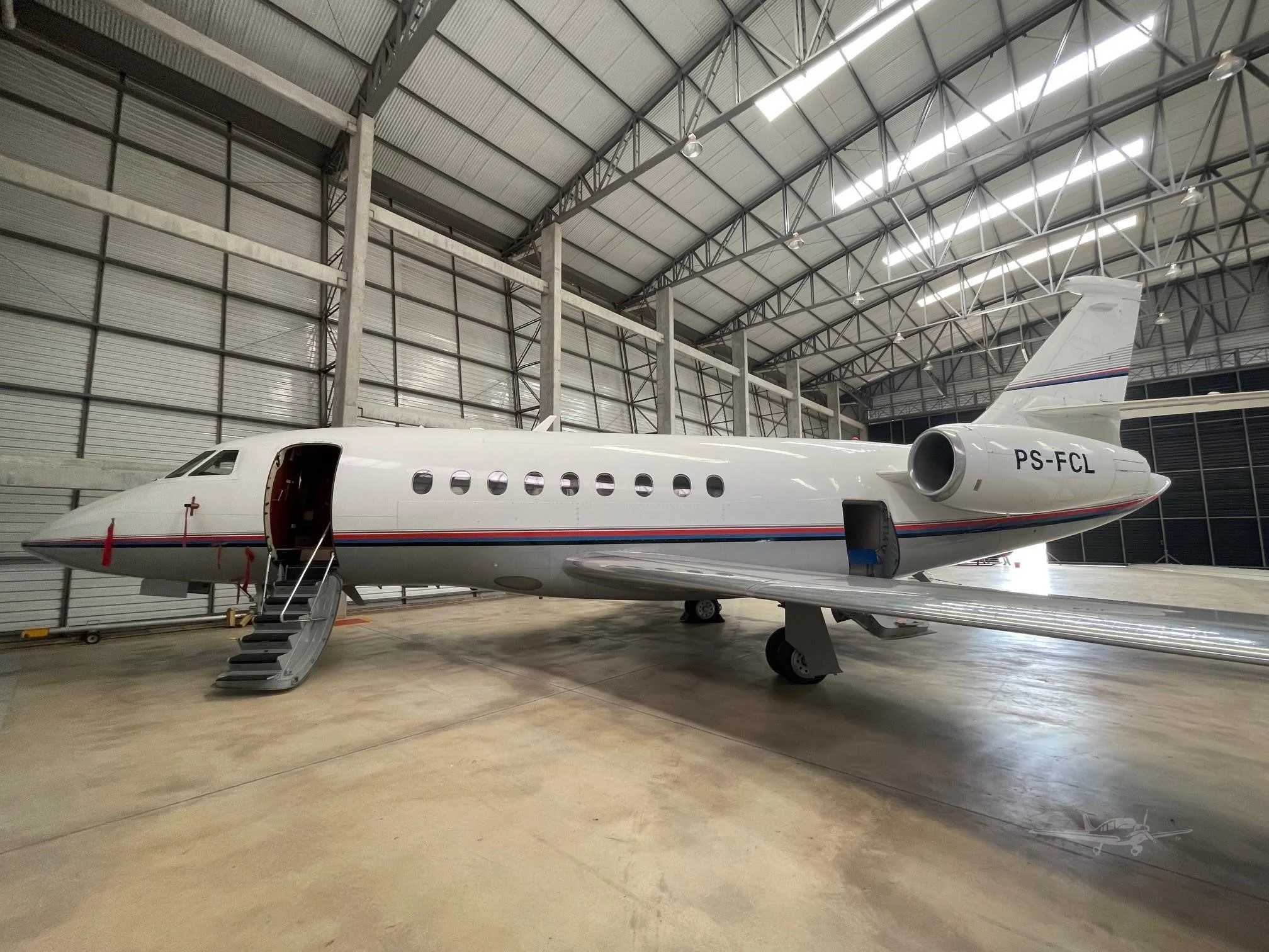 Image of tail N955SL