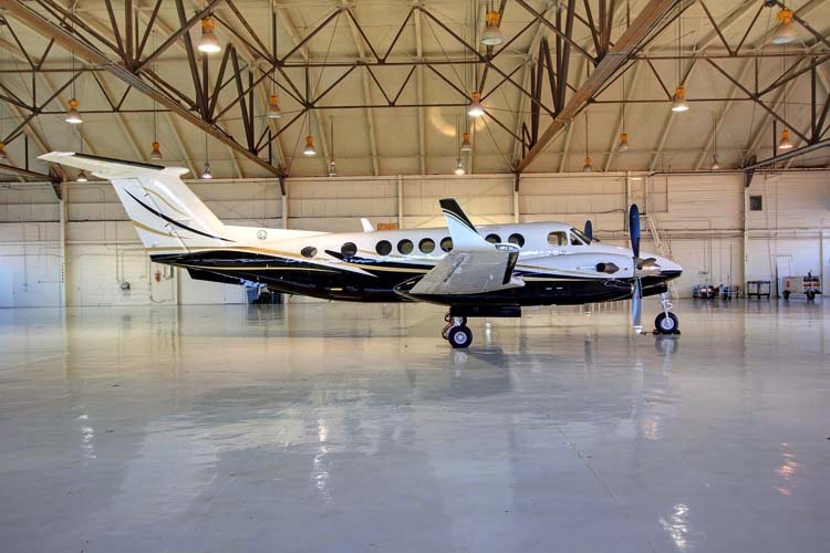 Image of tail N964LB