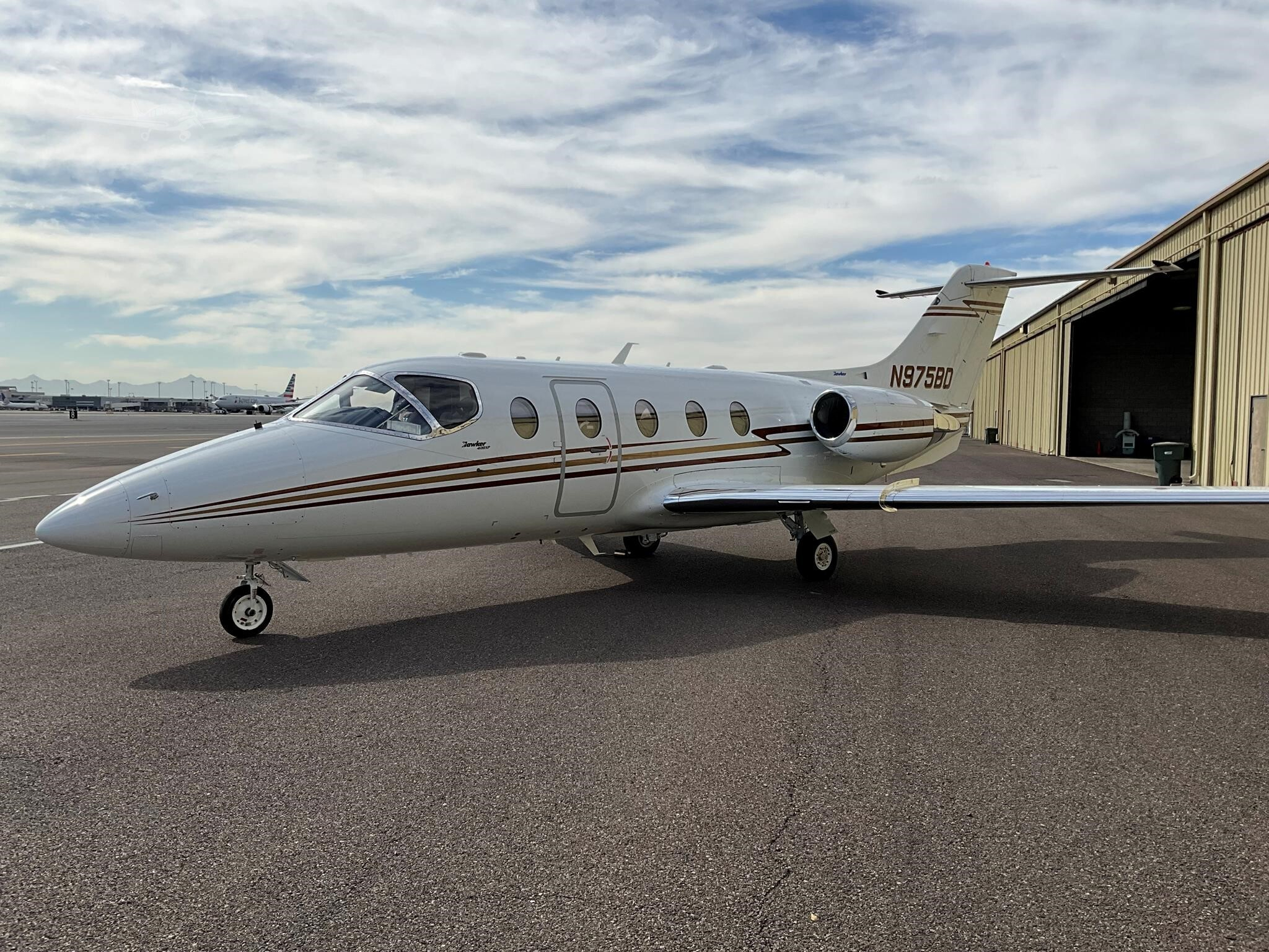 Image of tail N975BD