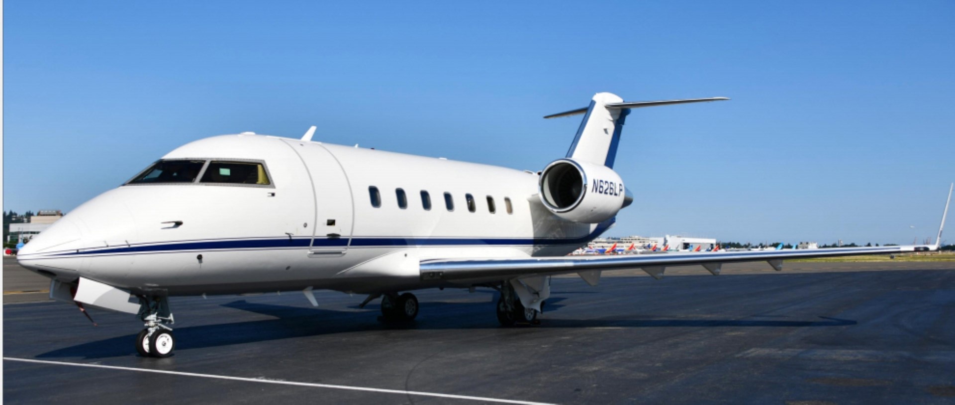 Image of tail N978AR