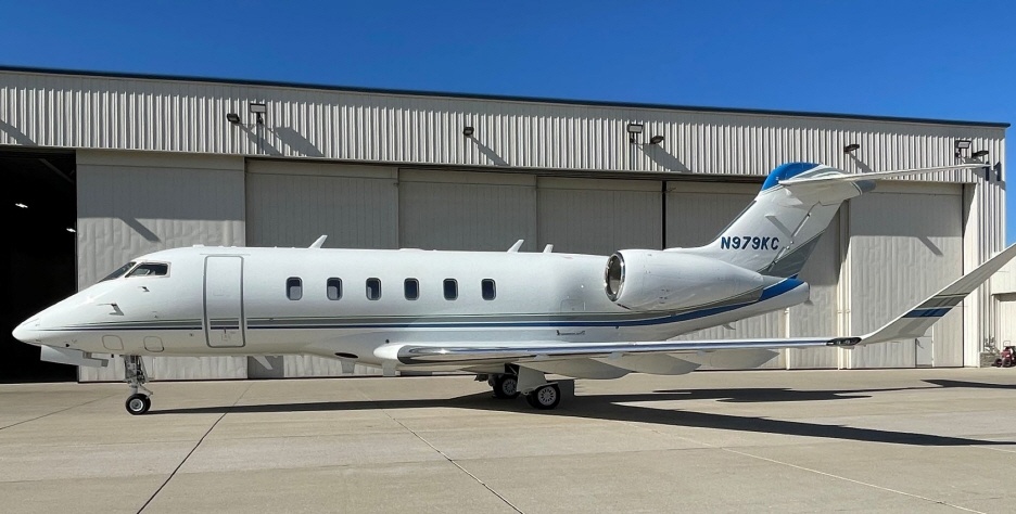 Image of tail N979KC