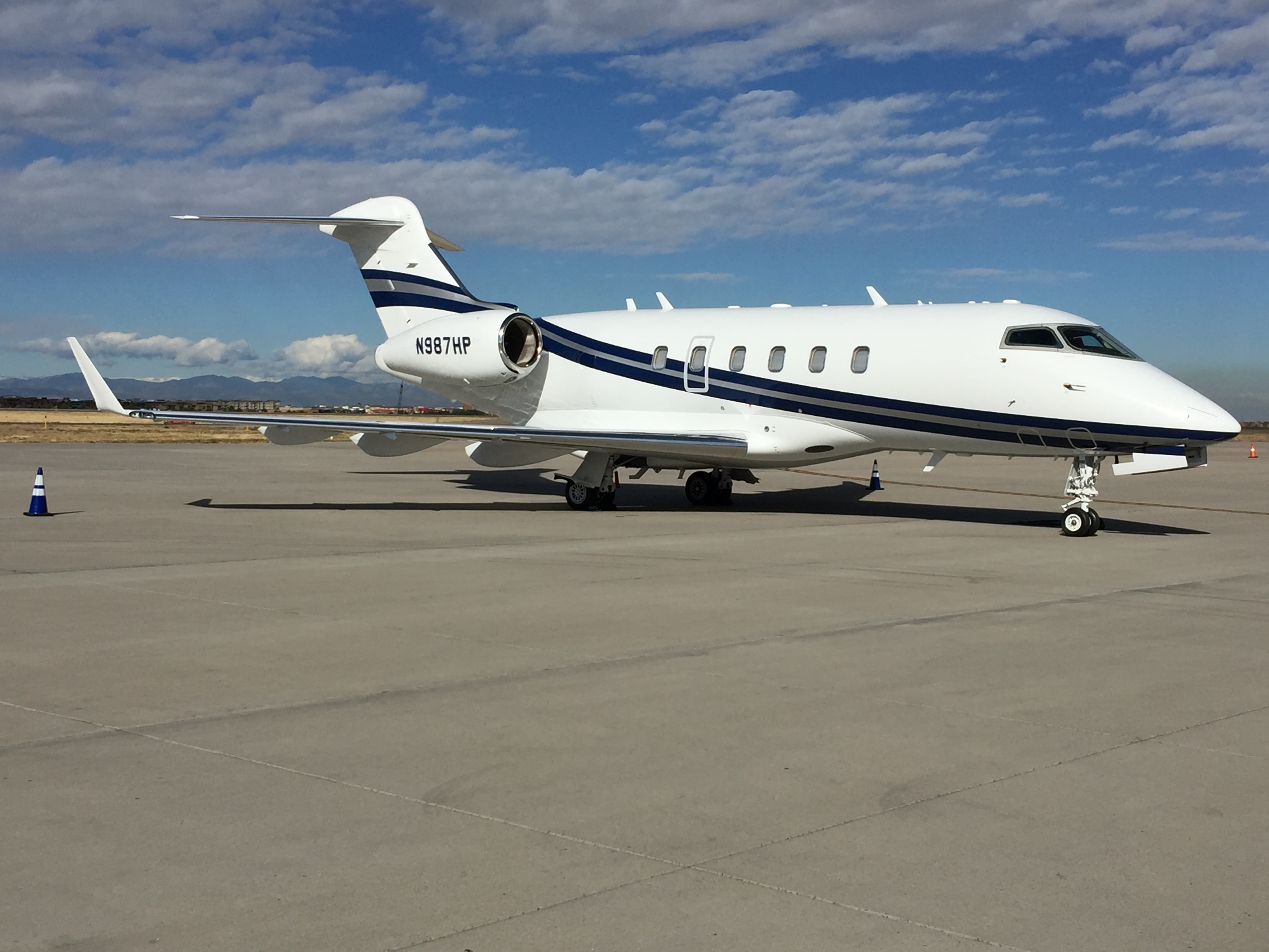 Image of tail N987HP