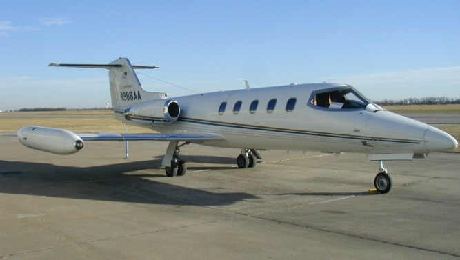 Image of tail N988AA