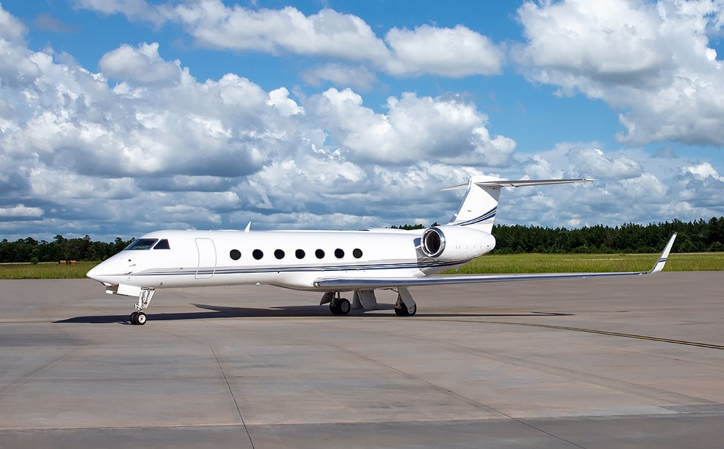Image of tail N999LX