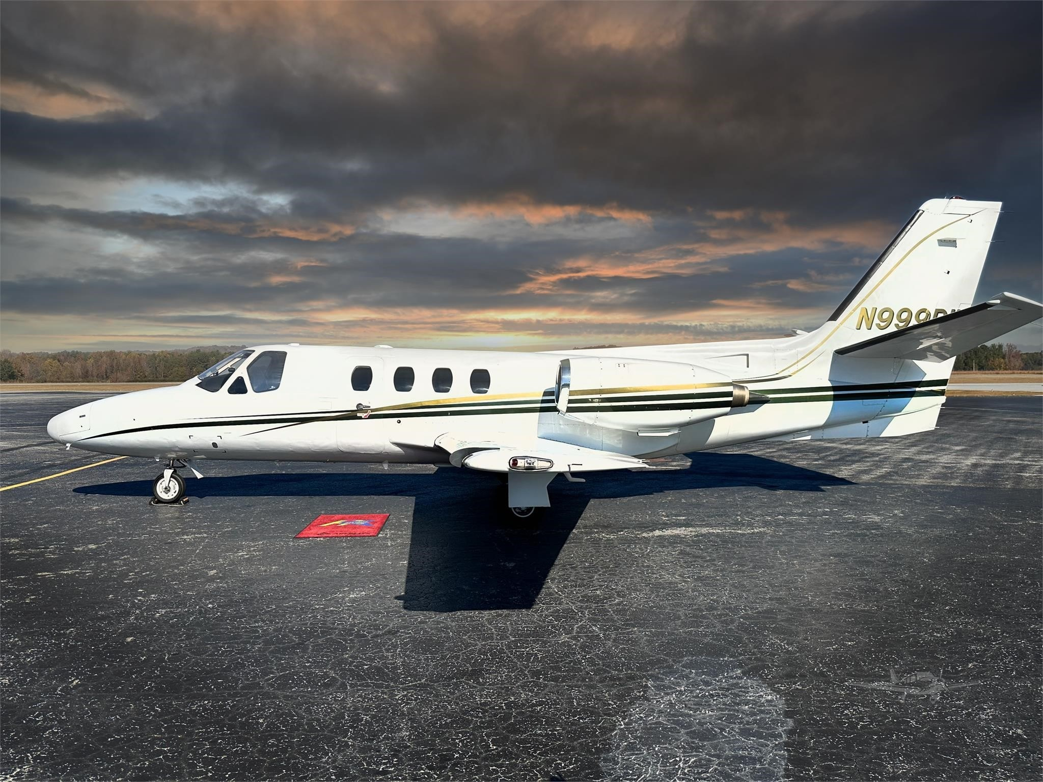 Image of tail N999PW