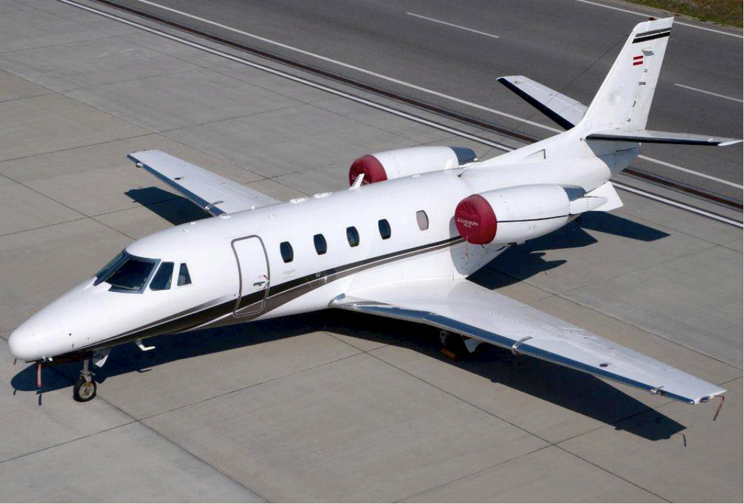 Image of tail OE-GZK