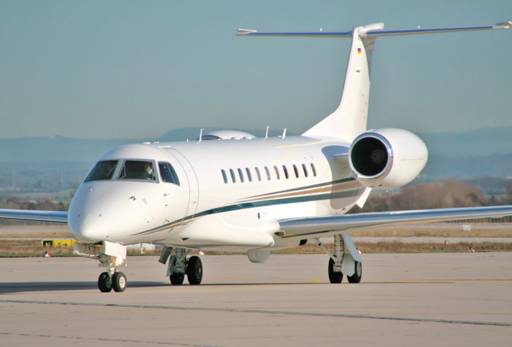 Image of tail OE-HUG