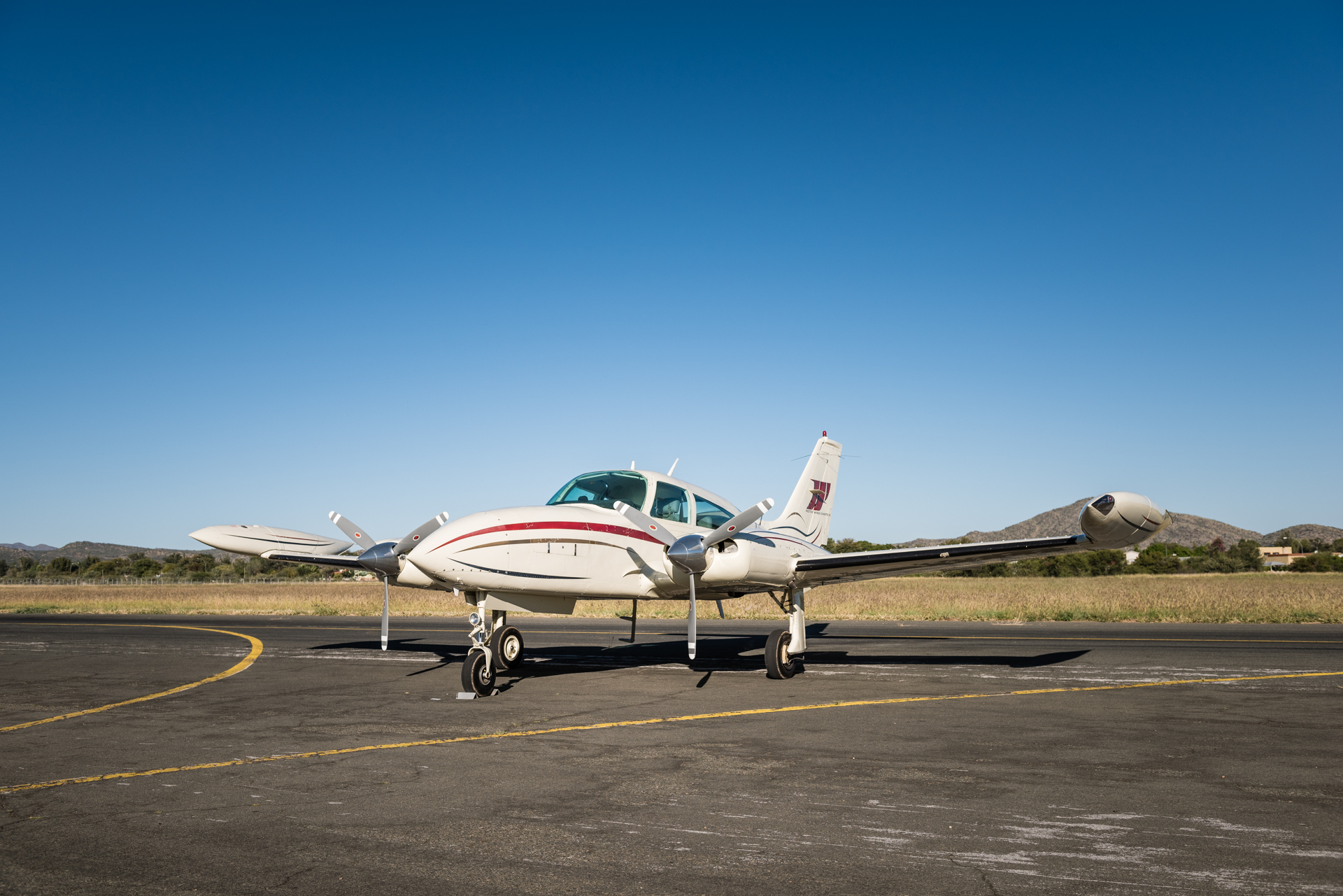 Image of tail V5-KNF