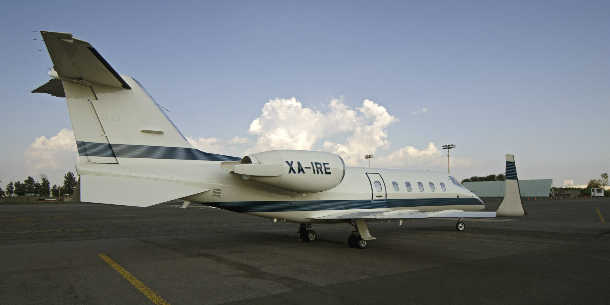 Image of tail XAIRE
